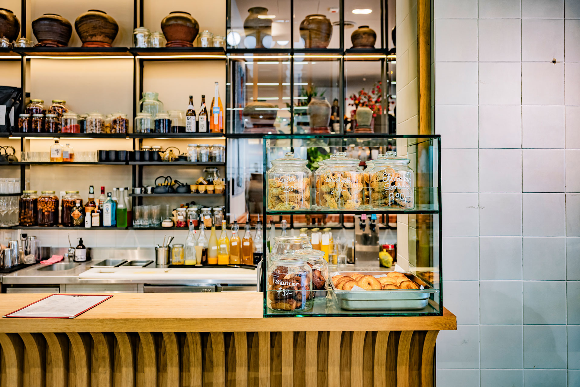 Vietnamese coffee, drink, fermented drinks and fresh juice and pastry.